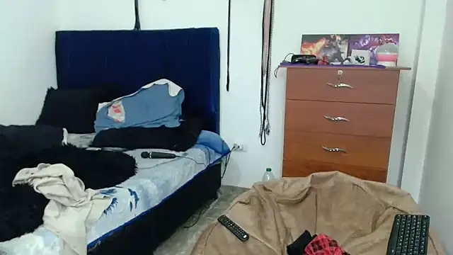 KratosAfroditacs online show from October 9, 12:15 am