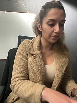 Isabella Varella online show from February 16, 12:38 pm