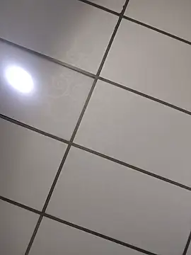 mialorents online show from February 17, 9:25 pm