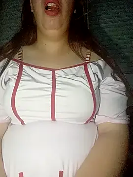 Snapshot of patrona_sexooo chatting on October 19, 1:07 am patrona sexooo online show from October 19, 1:07 am