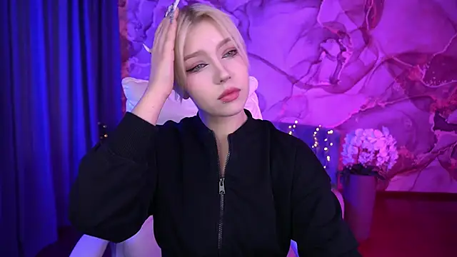 SelenaIris online show from October 3, 7:02 am