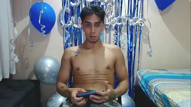 Monkey uchiha777 online show from September 14, 5:27 am