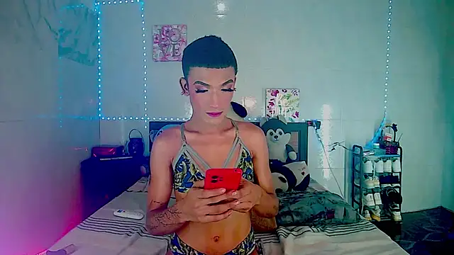 Snapshot of KimberlyXtreme chatting on October 23, 7:09 pm KimberlyXtreme online show from October 23, 7:09 pm
