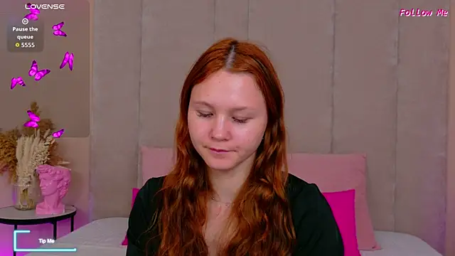 AmeliRoyse online show from November 12, 6:06 pm