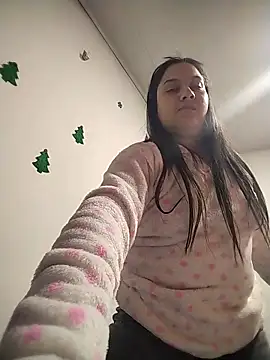 esmeralda jadees online show from November 25, 8:09 pm