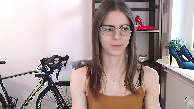 love megi online show from February 22, 7:31 am