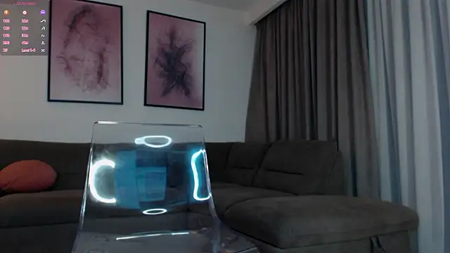 reinakylie online show from February 17, 2:00 am