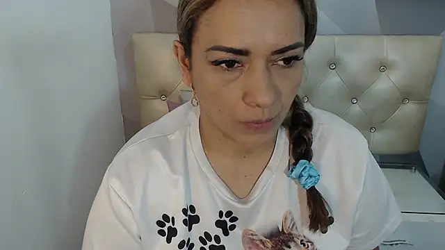 Milf-Prettyboobs online show from January 19, 10:44 am