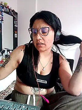 DaniPoison online show from November 6, 8:04 pm