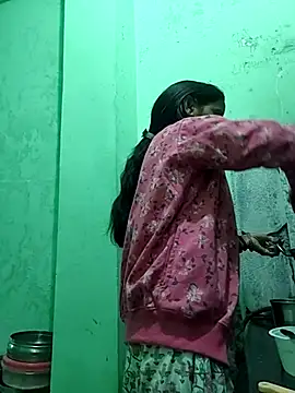 Hotty-Nidhi online show from November 12, 2:04 pm