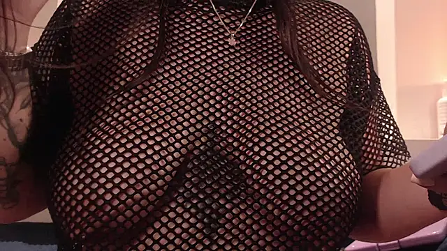 milu w4llace online show from October 28, 4:51 am