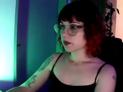 Snapshot of Acid_Girl_Ofc chatting on October 23, 3:45 am Acid Girl Ofc online show from October 23, 3:45 am