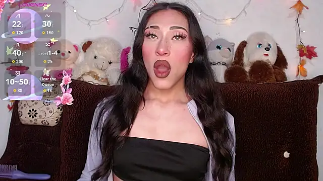 Snapshot of madison__rey chatting on October 19, 6:15 am madison  rey online show from October 19, 6:15 am