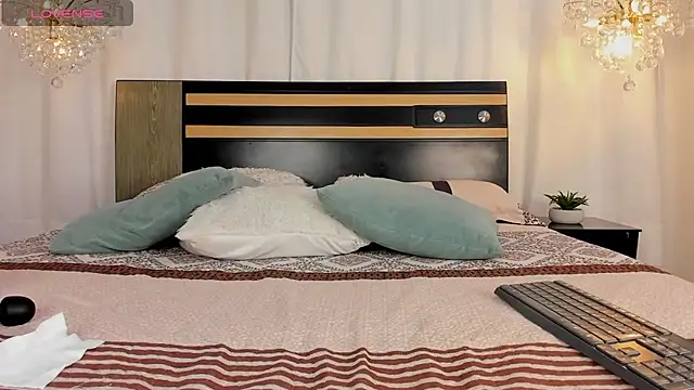 JulietSofia online show from November 11, 3:35 am