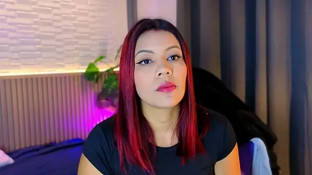 TiffanyWalk online show from November 14, 11:43 am