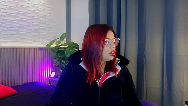 TiffanyWalk online show from October 15, 11:13 am