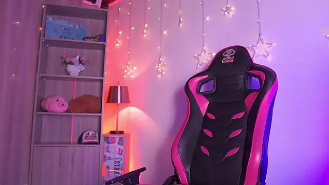 Madison Mayer online show from November 11, 12:35 pm