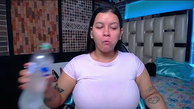 kriss sweetboobs10 online show from October 1, 12:54 pm