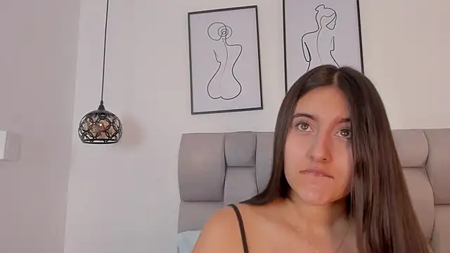 Hanna Evans   online show from October 8, 12:20 pm