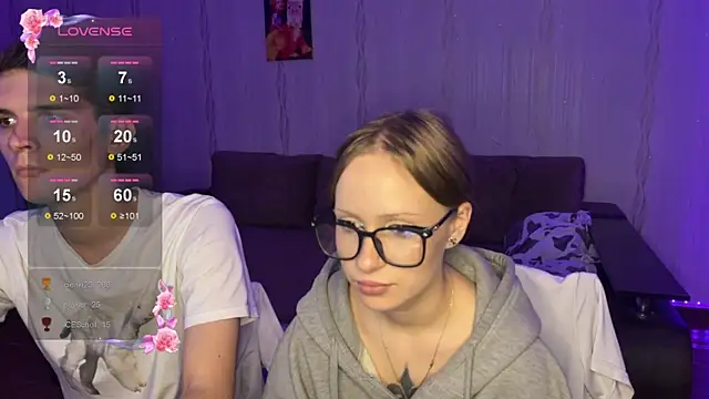 Romanhavesweetydick777 online show from October 19, 6:43 pm