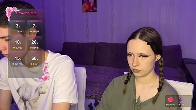 Romanhavesweetydick777 online show from October 31, 5:17 pm