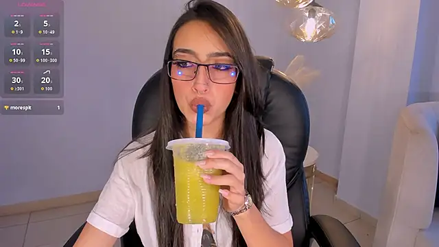 LarisaSmirnov online show from November 6, 6:08 am