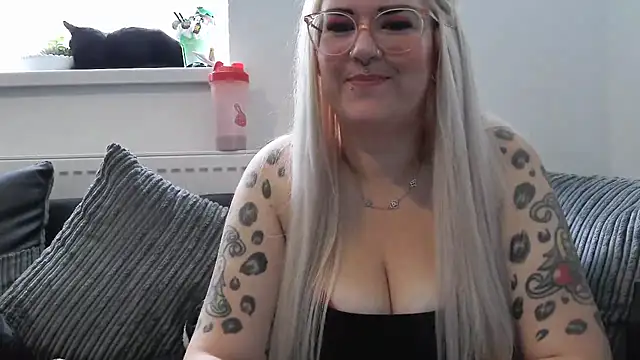 Sizzling Indie36 online show from September 30, 9:37 am