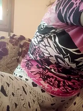 Snapshot of Maya-Moon chatting on October 11, 5:04 pm Maya-Moon online show from October 11, 5:04 pm