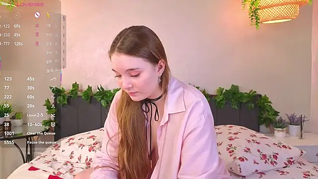 ConstanceHelms online show from November 16, 5:09 am