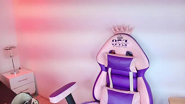 Lia adamsss online show from January 17, 3:47 am