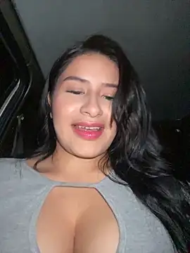 andrea gomes  online show from March 5, 6:31 am