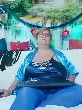 QueenPammy1 online show from December 14, 6:30 am