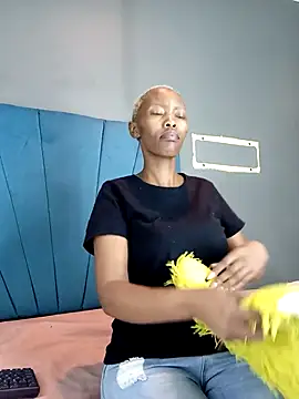 PREGGYGODESS online show from October 3, 6:57 pm