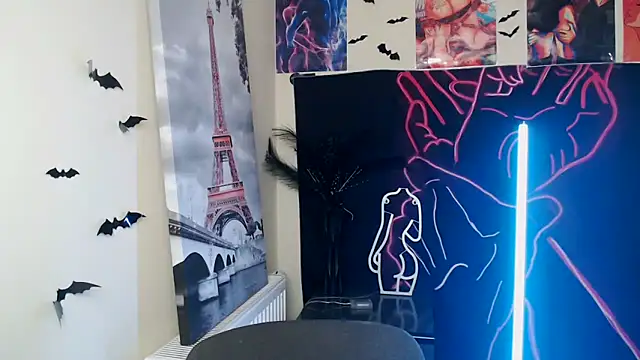 VanessaRey  online show from November 7, 7:08 pm