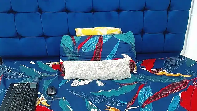 AriesCake online show from February 20, 7:10 am