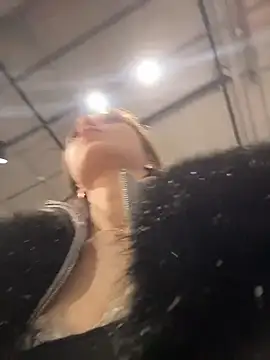 MilaBee online show from February 14, 11:45 am