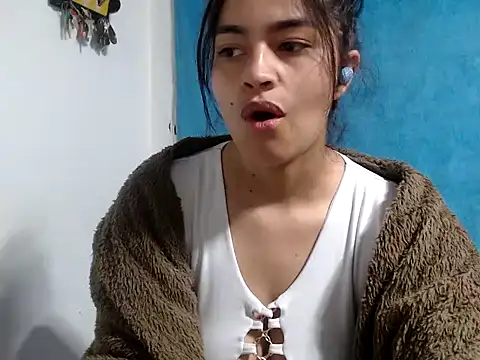 AlanaHotxx online show from October 2, 8:08 am