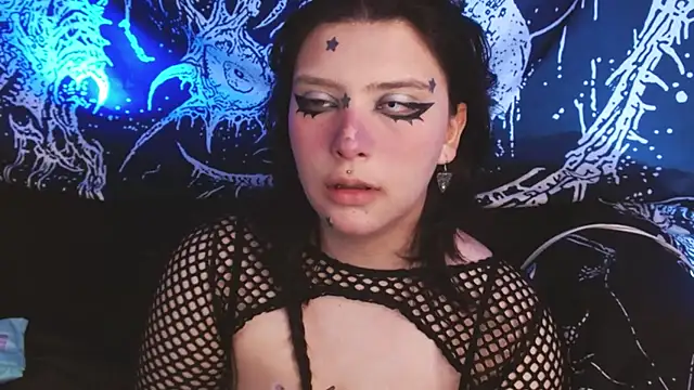 mikaskullcs online show from February 5, 10:02 pm