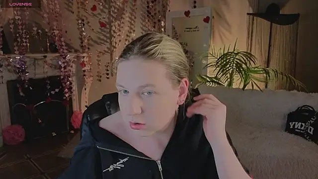 Jes Solar online show from February 24, 9:02 pm