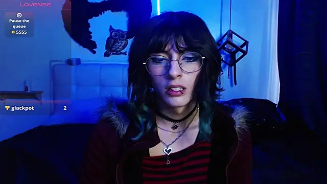 goth minerva online show from September 18, 2:04 pm