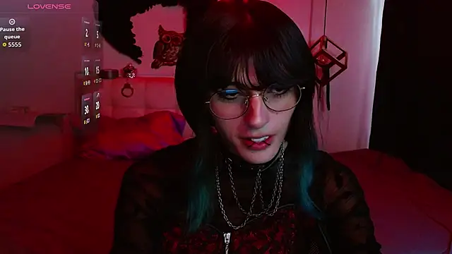 goth minerva online show from September 16, 1:52 pm