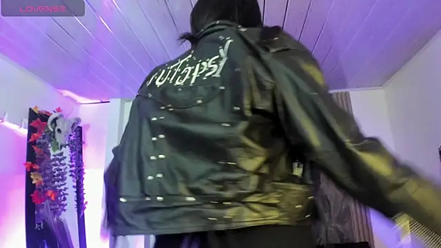 midory  online show from September 18, 5:17 am