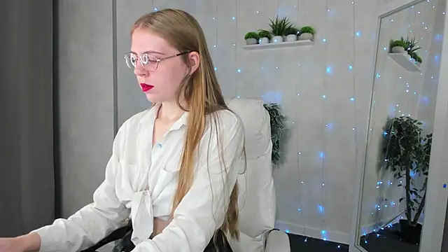 Joann Shermann online show from October 26, 1:34 am