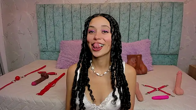 danix coruscans online show from November 13, 7:35 pm