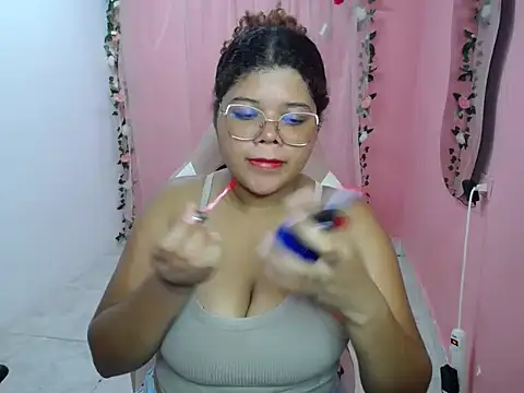 natalietits1 online show from September 26, 7:55 pm