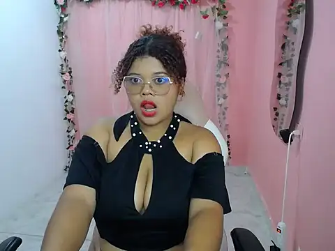 natalietits1 online show from September 17, 7:12 pm