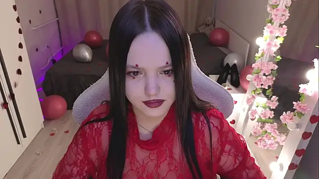 Betty  Davvis online show from February 14, 2:30 pm