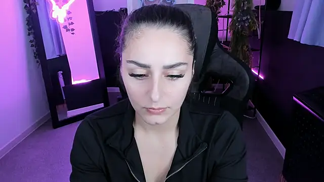 ValeriiMills online show from November 8, 4:34 pm