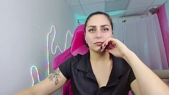 ValeriiMills online show from November 25, 3:36 pm