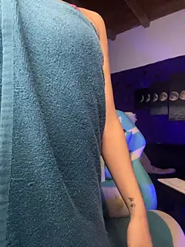 venusgh  online show from December 2, 11:29 pm